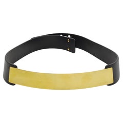 Gucci black leather golden metal engraved logo belt