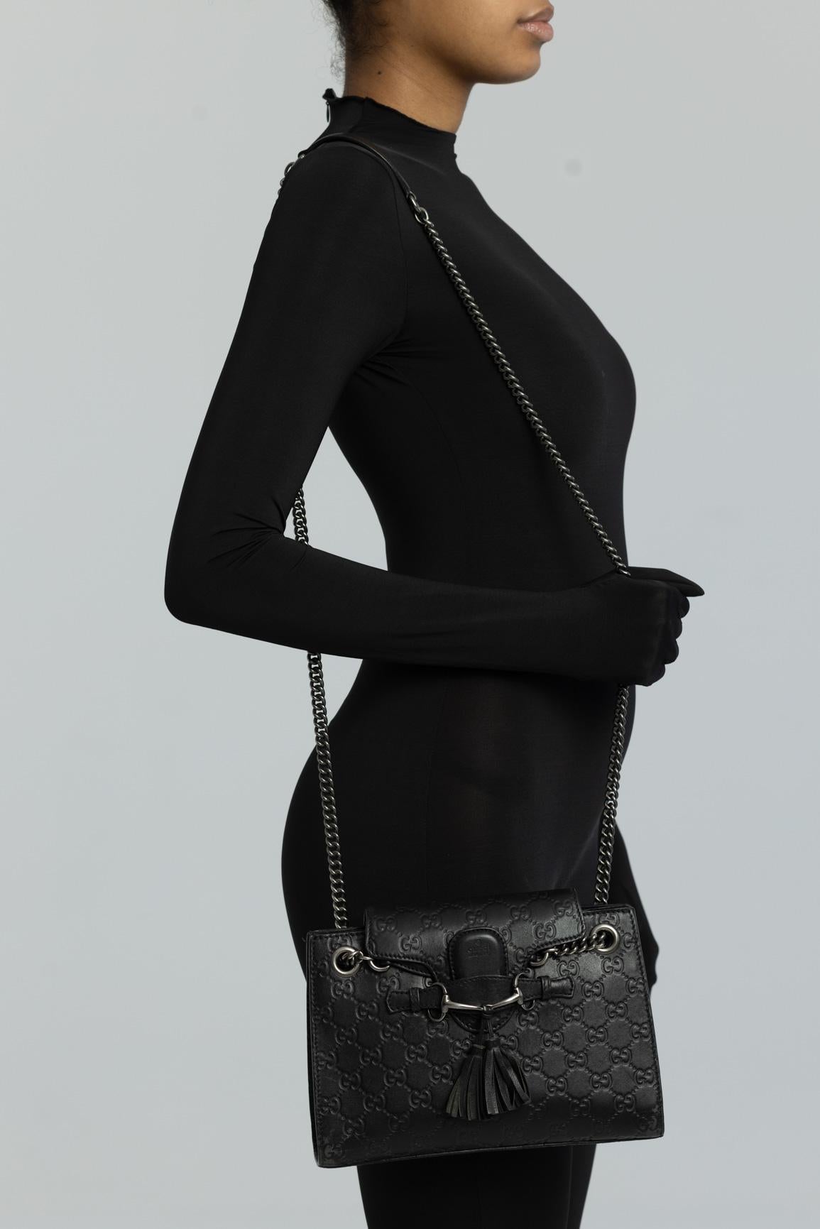 Gucci Black Leather Guccissima Emily Chain Shoulder Bag Small For Sale 6