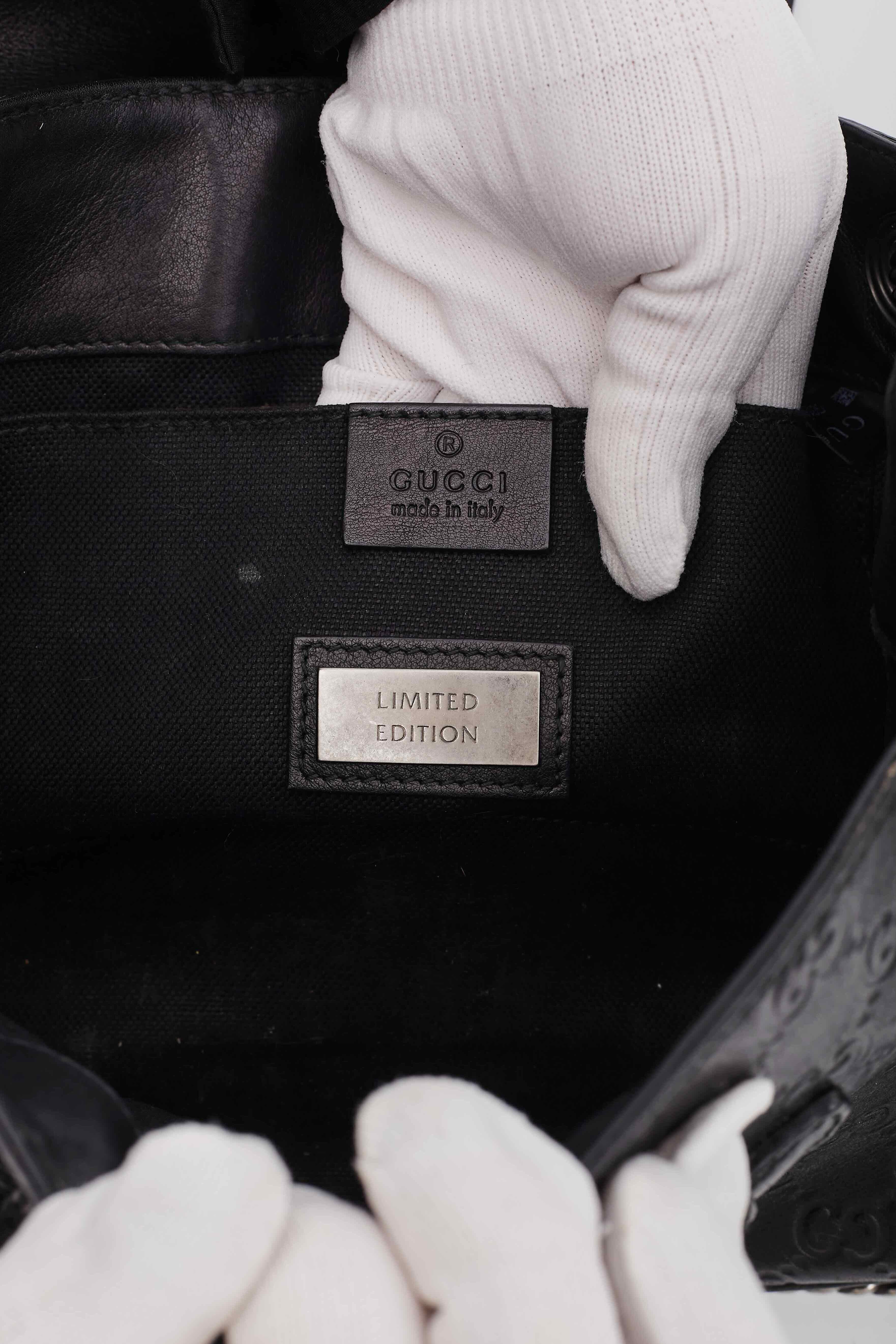 Gucci Black Leather Guccissima Emily Chain Shoulder Bag Small For Sale 4
