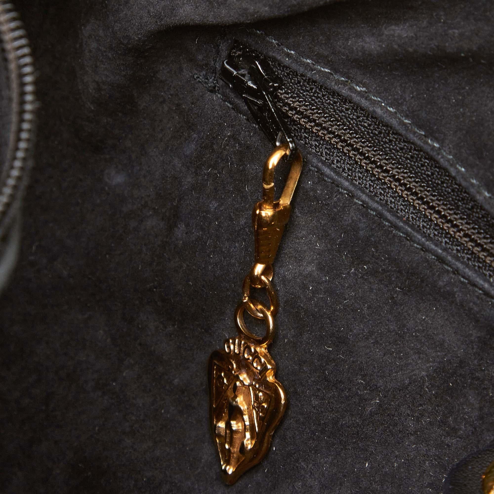 Gucci Black Leather Handbag For Sale 4