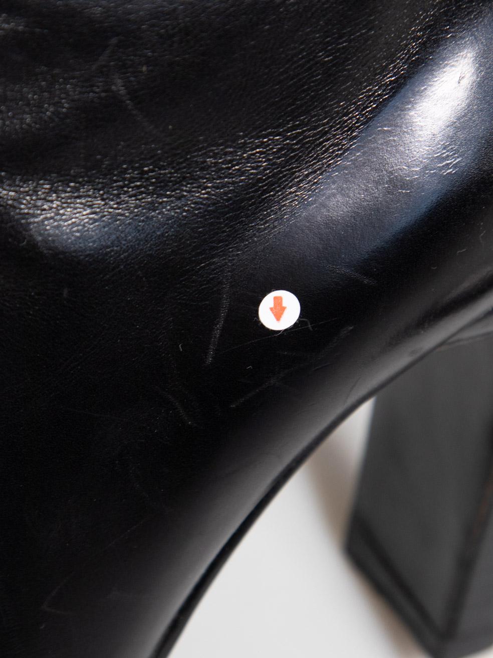 Gucci Black Leather Heeled Square Toe Boots Size IT 35.5 5