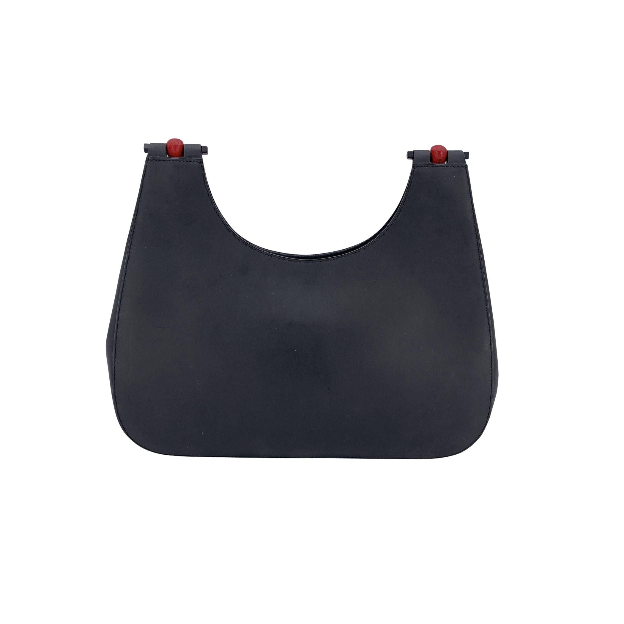 Nero Gucci Borsa Hobo in pelle nera con manico in bambù rosso in vendita