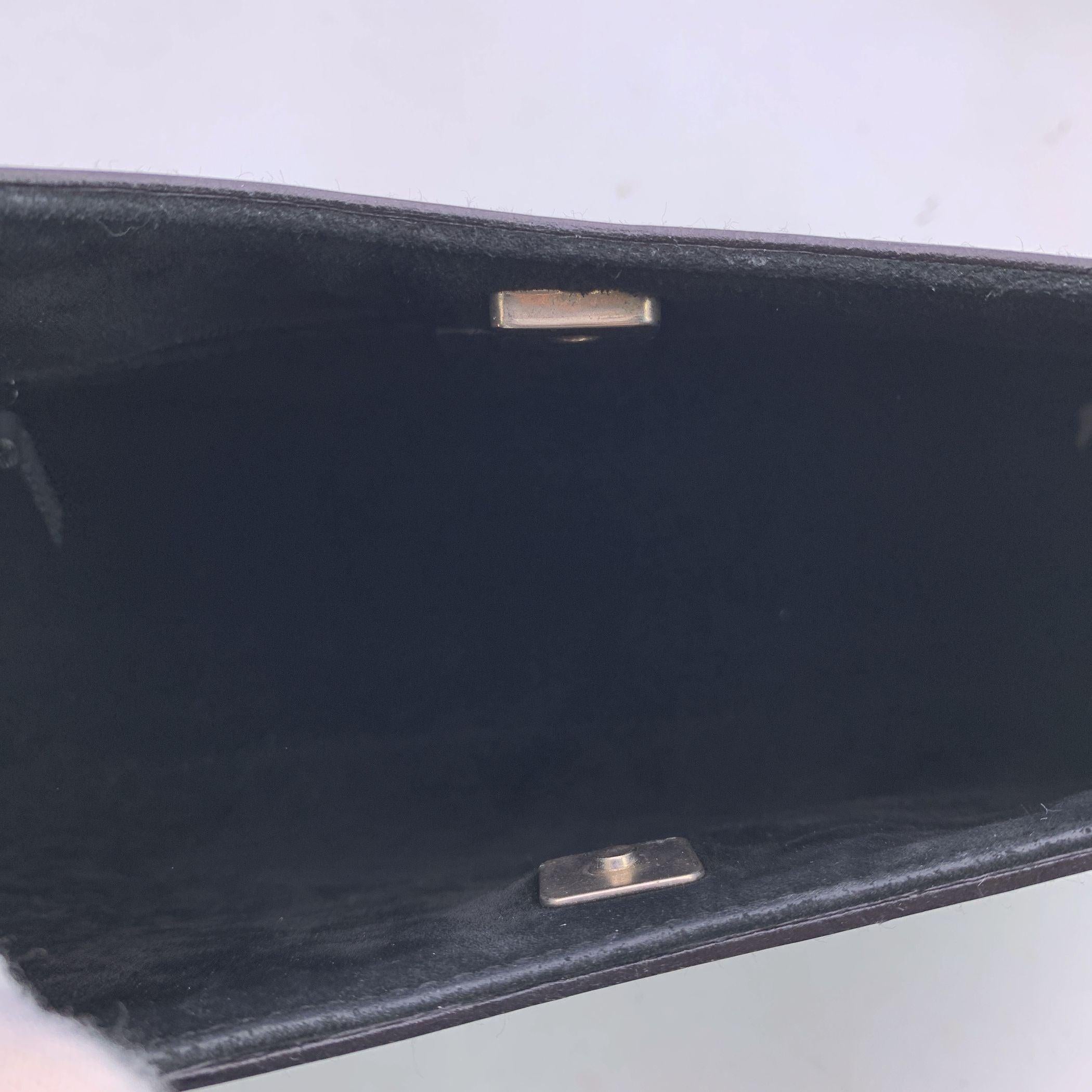 Donna Gucci Borsa Hobo in pelle nera con manico in bambù rosso in vendita