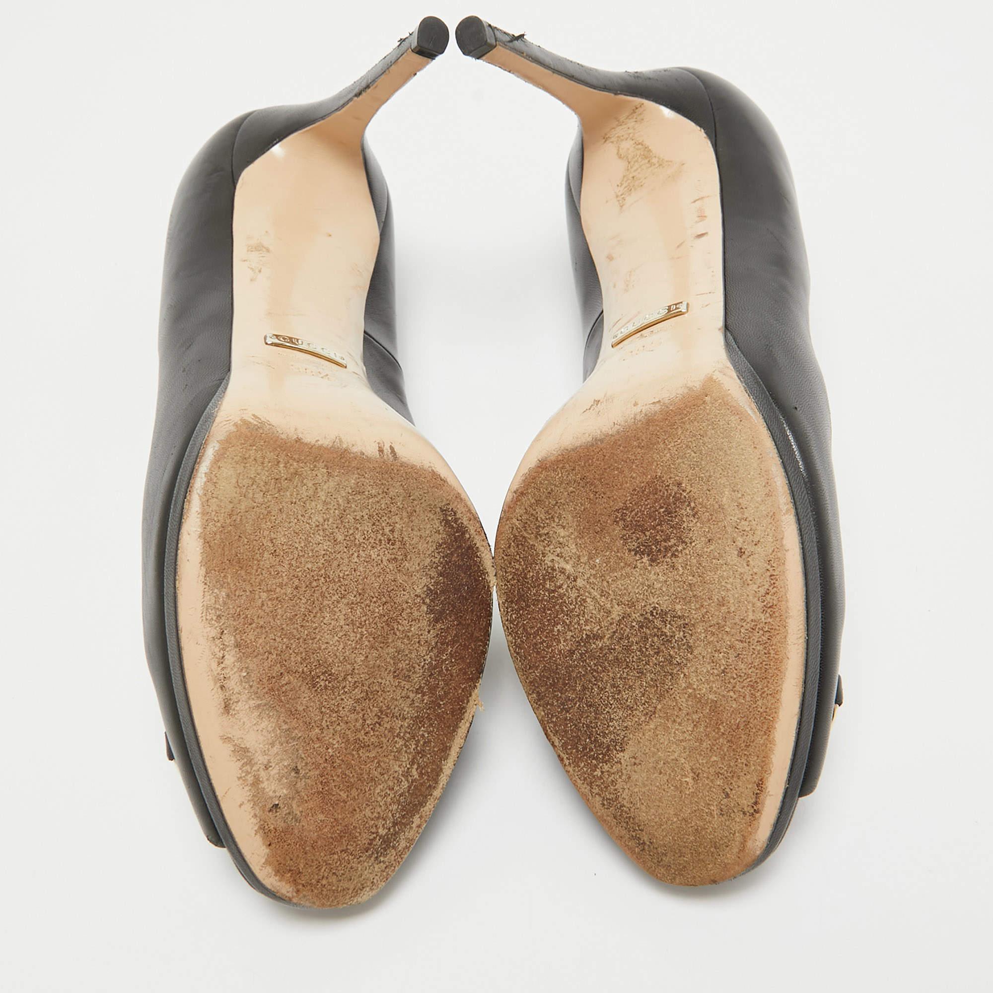 Gucci Pumps Hollywood Peep Toe in pelle nera misura 38,5 in vendita 2