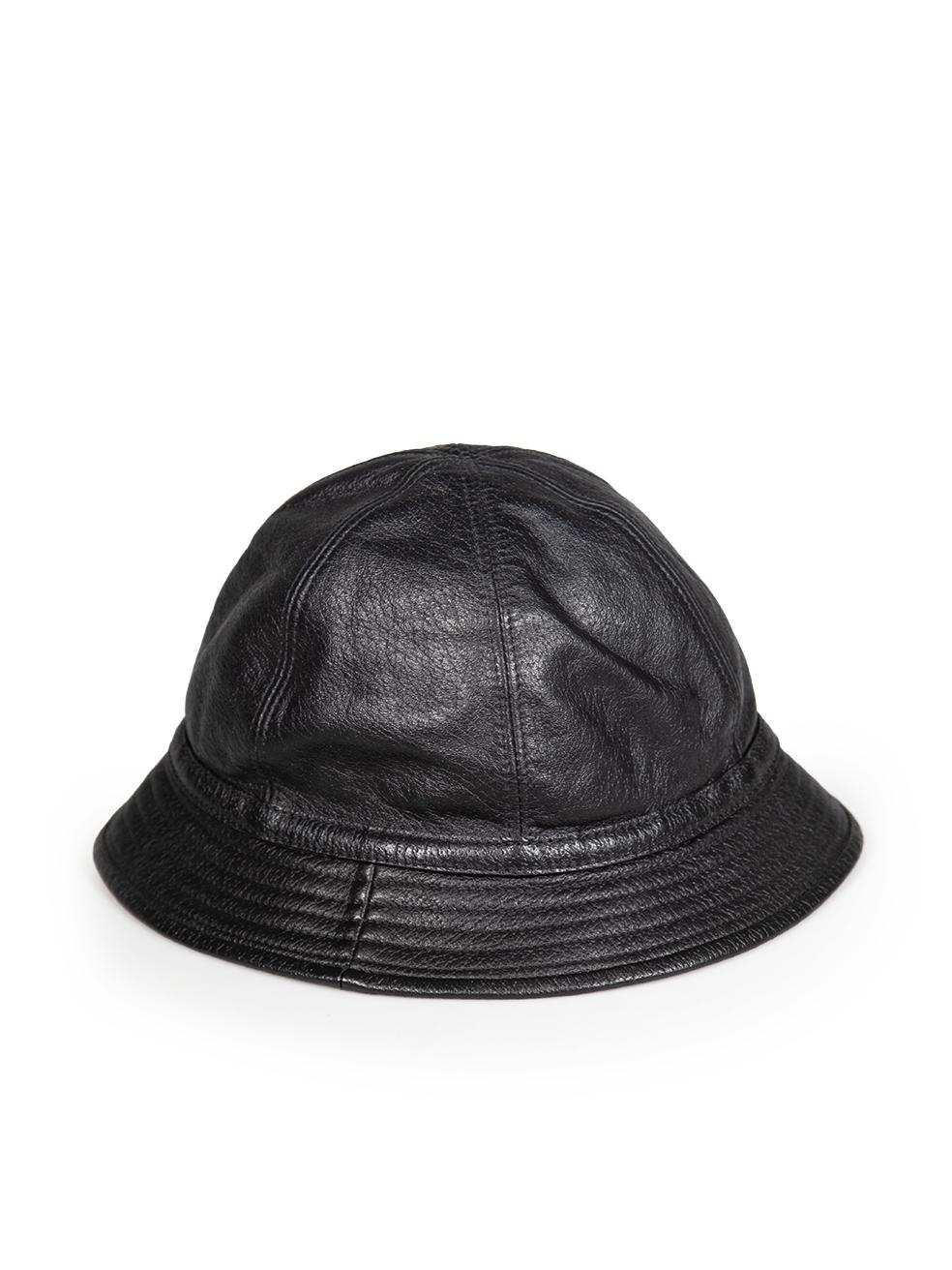 Gucci Black Leather Horsebit Accent Bucket Hat In Good Condition In London, GB