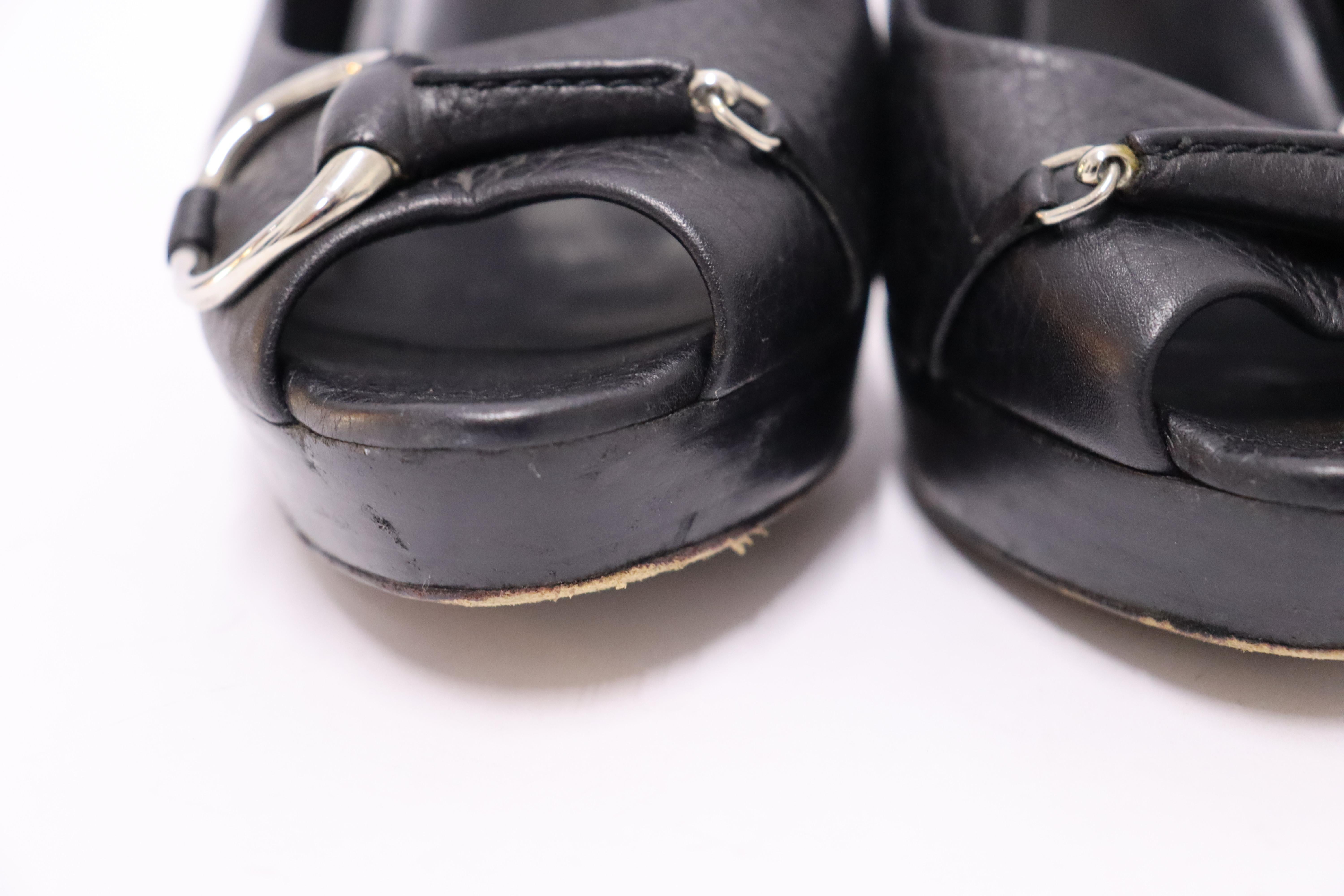 Gucci Black Leather Horsebit Detail Peep Toe Platform Pumps Size EU 38 For Sale 1