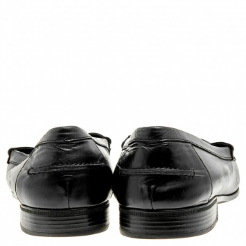 De los hombres Mocasines Gucci en piel negra con relieve Horsebit talla 44.5 en venta