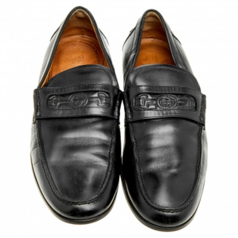 Mocasines Gucci en piel negra con relieve Horsebit talla 44.5 en venta 1