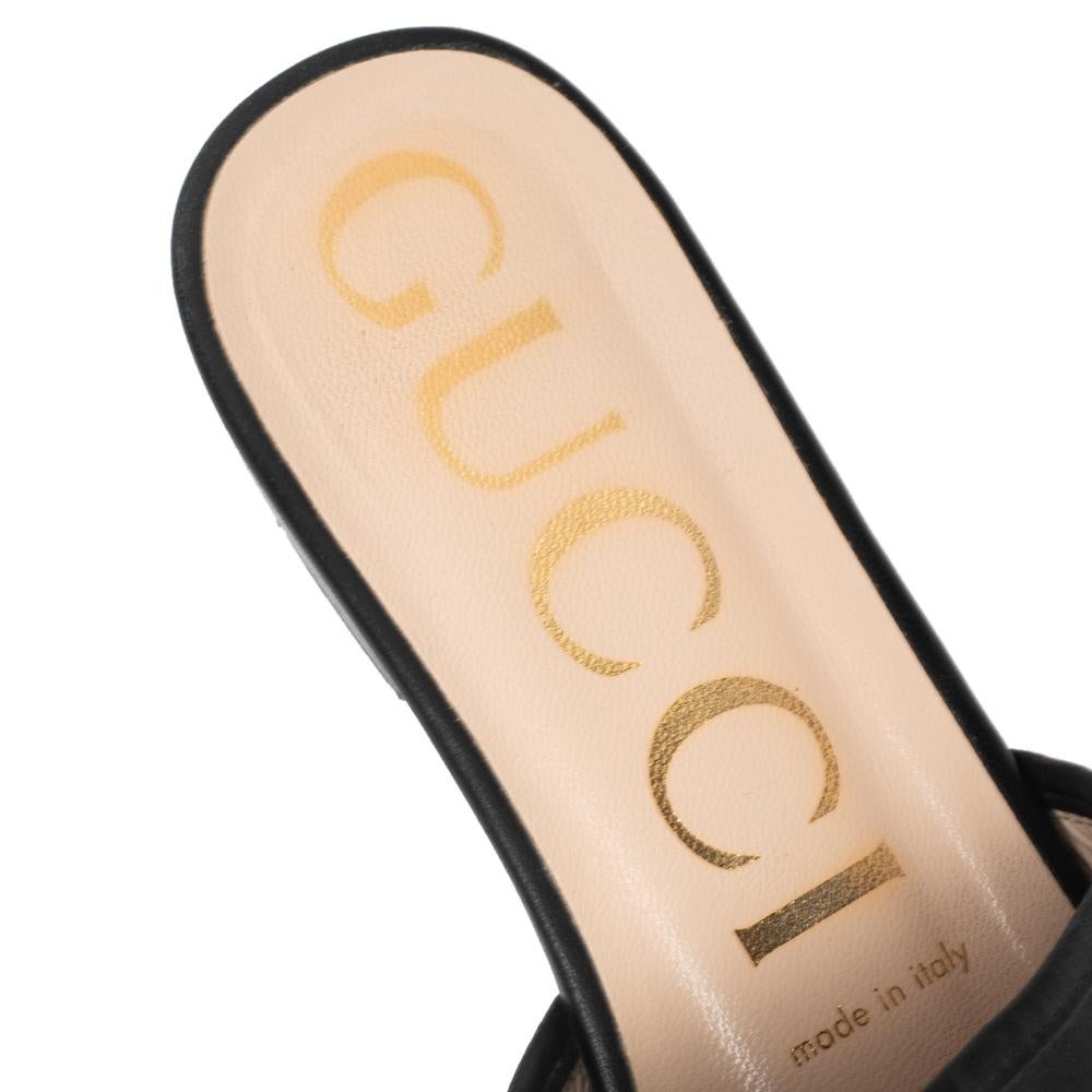 Women's Gucci Black Leather Horsebit Flat Sandals Size 37
