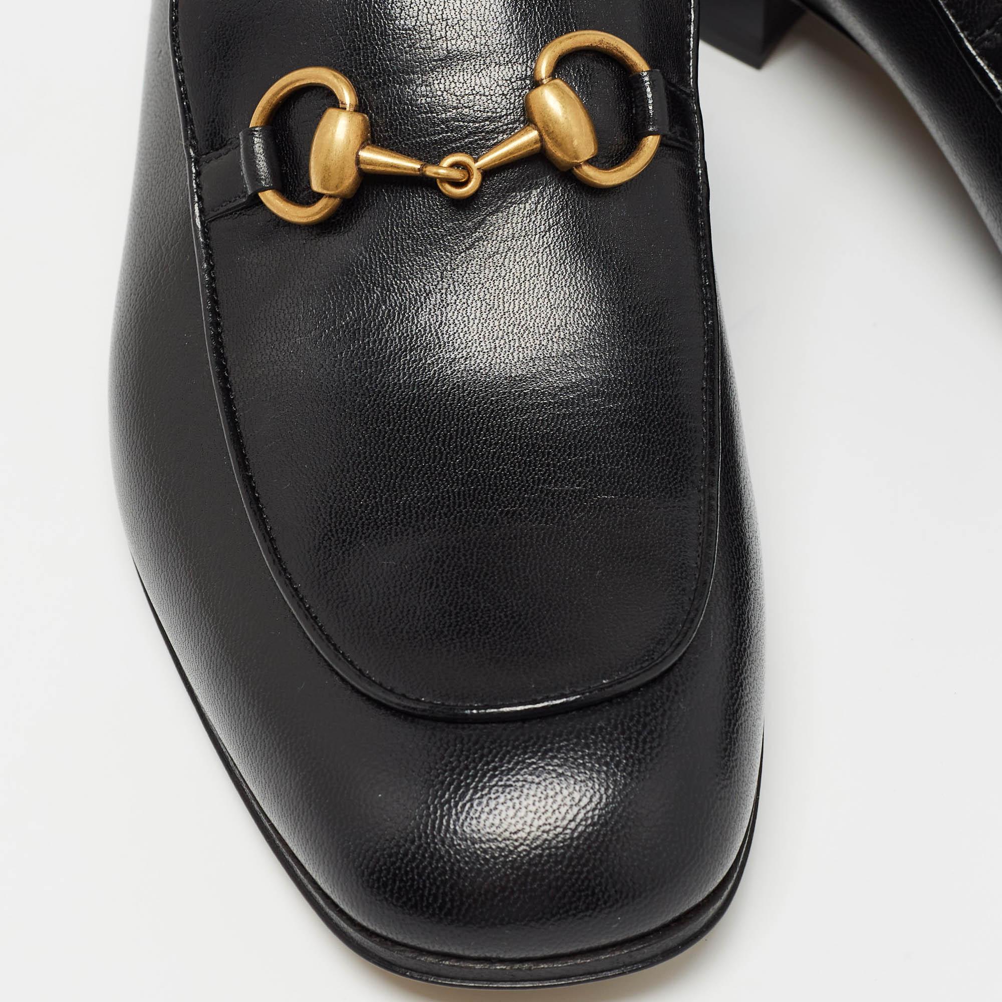 Gucci Black Leather Horsebit Foldable Loafers Size 41 In Excellent Condition For Sale In Dubai, Al Qouz 2