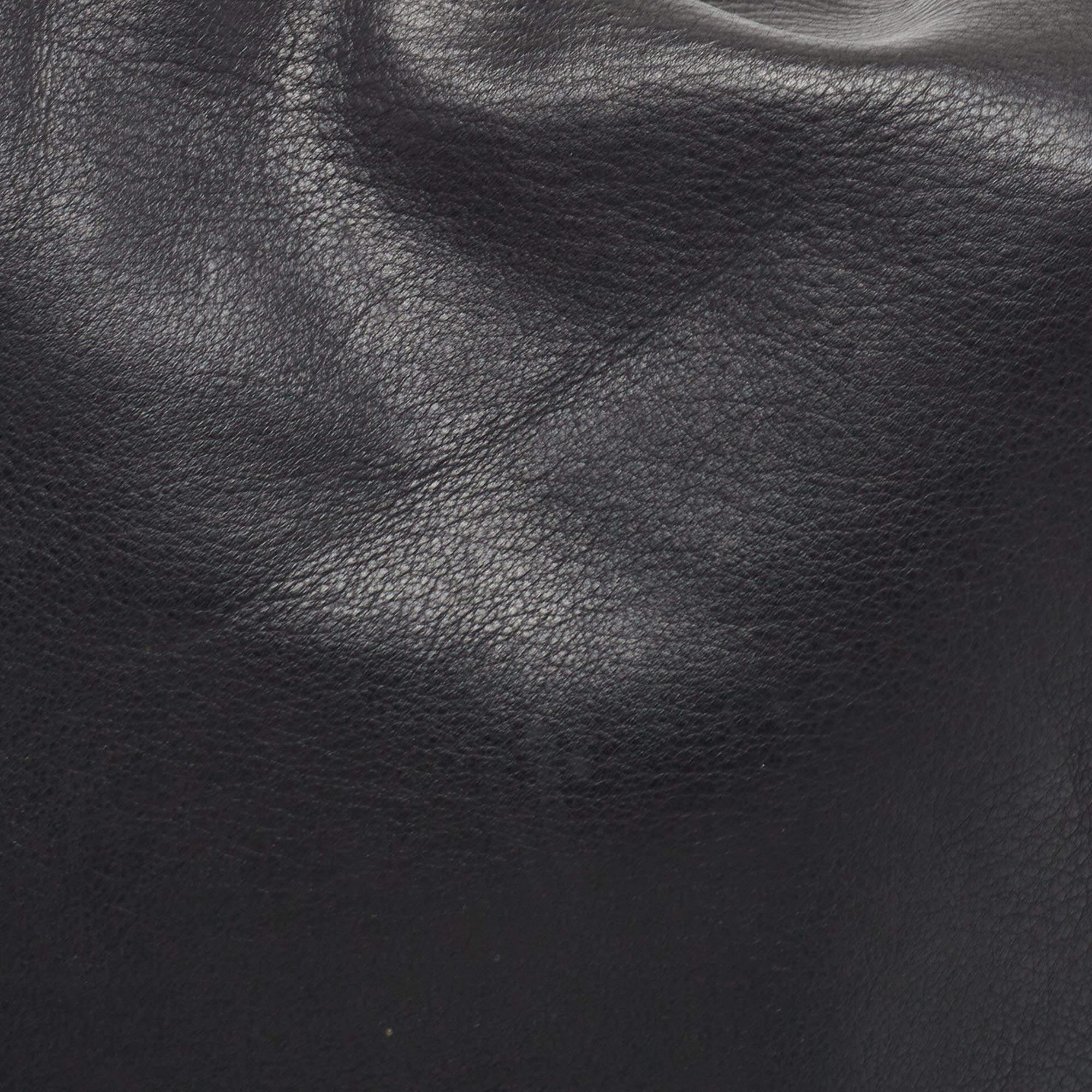 Gucci Black Leather Horsebit Handle Slim Bag For Sale 2
