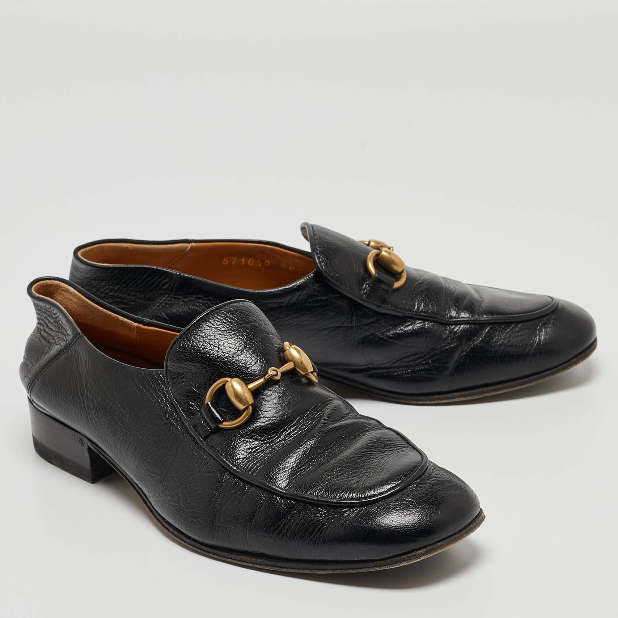 Gucci Black Leather Horsebit Loafers Size 36.5 In Fair Condition For Sale In Dubai, Al Qouz 2