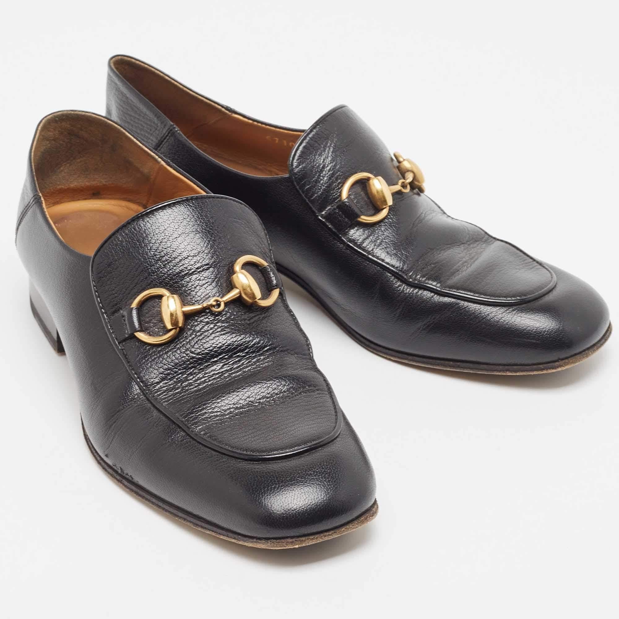 Gucci Black Leather Horsebit Loafers Size 37 In Good Condition In Dubai, Al Qouz 2