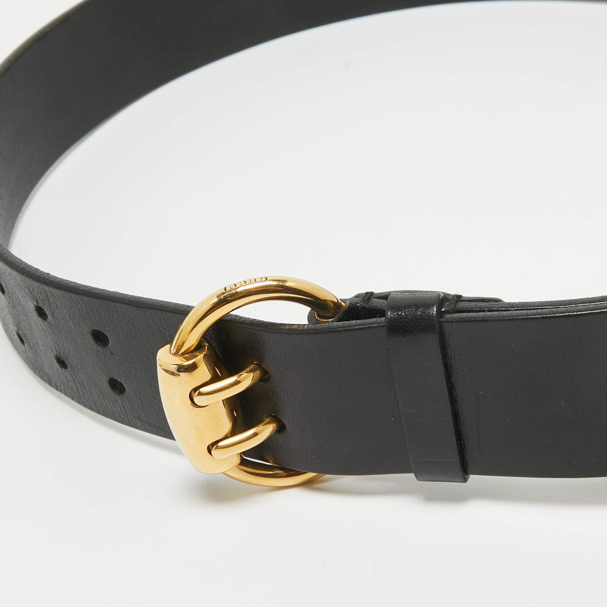 Gucci Black Leather Horsebit Round Buckle Belt 95CM In Good Condition In Dubai, Al Qouz 2