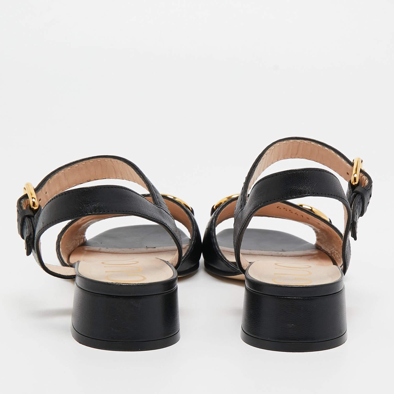 Gucci Black Leather Horsebit Sandals Size 36.5 In Excellent Condition In Dubai, Al Qouz 2