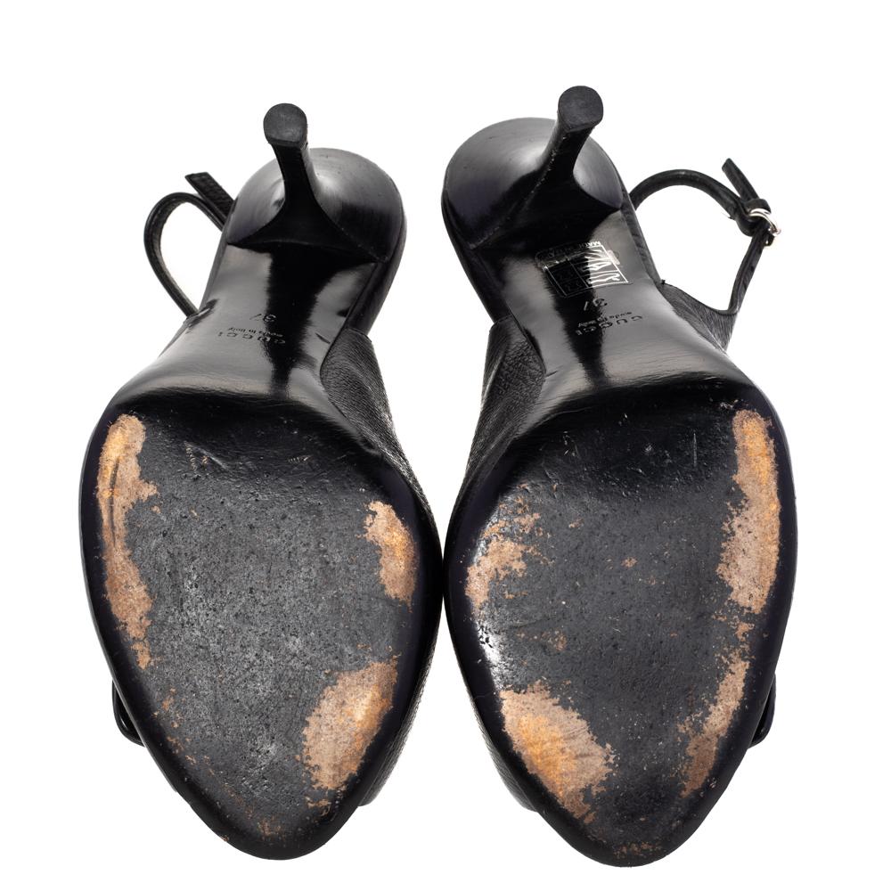 Gucci Black Leather Horsebit Slingback Sandals Size 37 In Good Condition In Dubai, Al Qouz 2