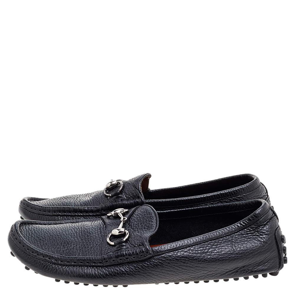 Gucci Black Leather Horsebit Slip On Loafers Size 41 In Good Condition For Sale In Dubai, Al Qouz 2