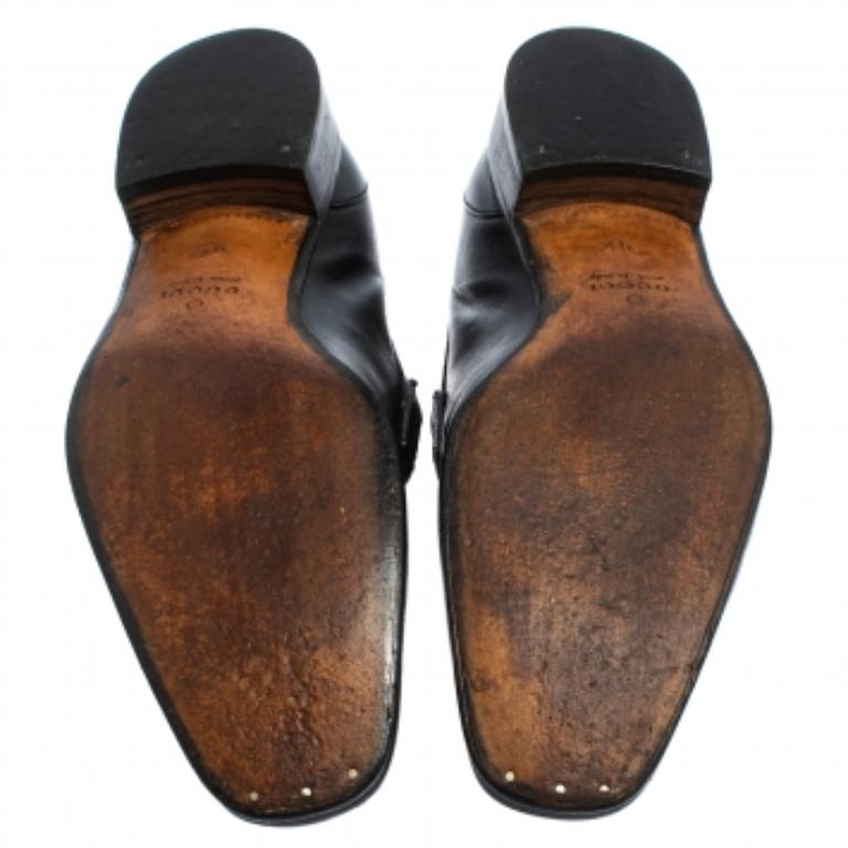 Gucci Black Leather Horsebit Slip On Loafers Size 43.5 In Fair Condition For Sale In Dubai, Al Qouz 2