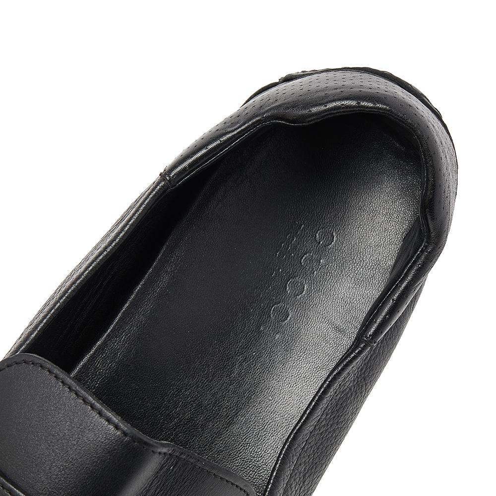 Gucci Black Leather Horsebit Slip On Loafers Size 46.5 In Good Condition For Sale In Dubai, Al Qouz 2