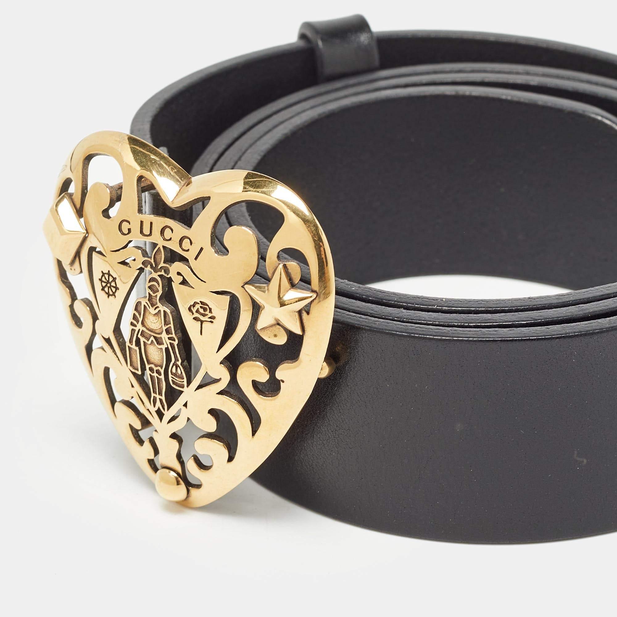 Gucci Black Leather Hysteria Buckle Belt 90CM In Good Condition For Sale In Dubai, Al Qouz 2