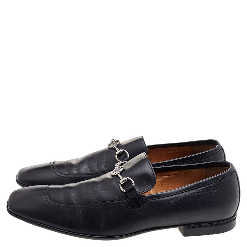 These loafers from the House of Gucci are super stylish, comfortable, and trendy. They are made from black leather, with a silver-toned Horsebit and Hysteria accent perched on their vamps. They showcase an easy slip-on style. These loafers can be