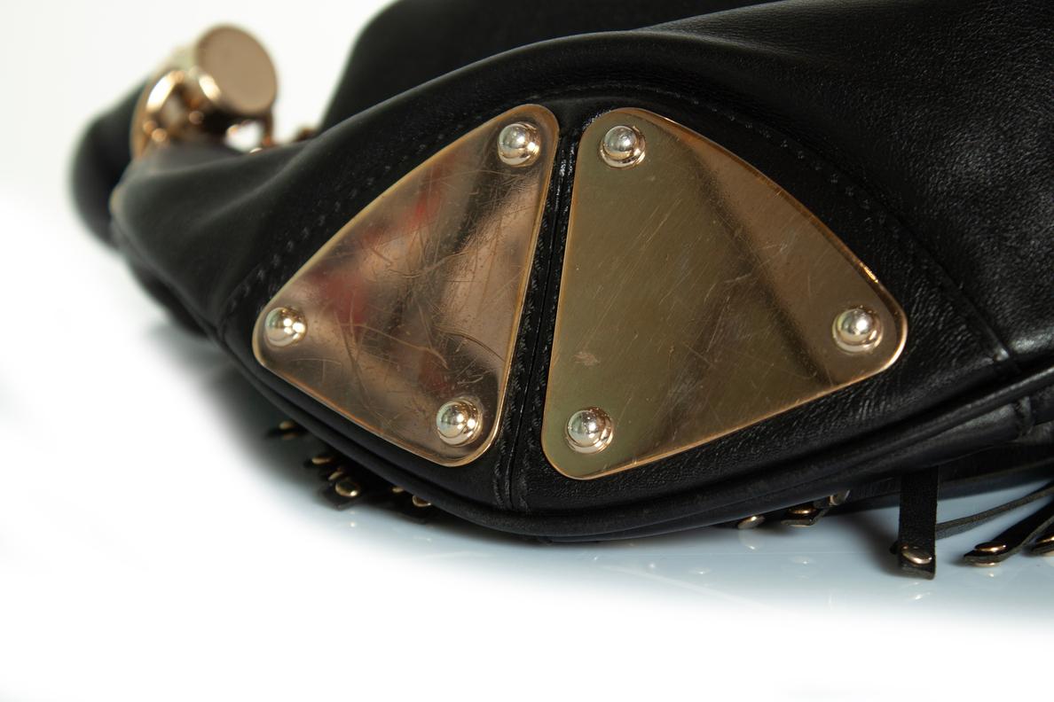 Gucci, Black leather indy bag 2