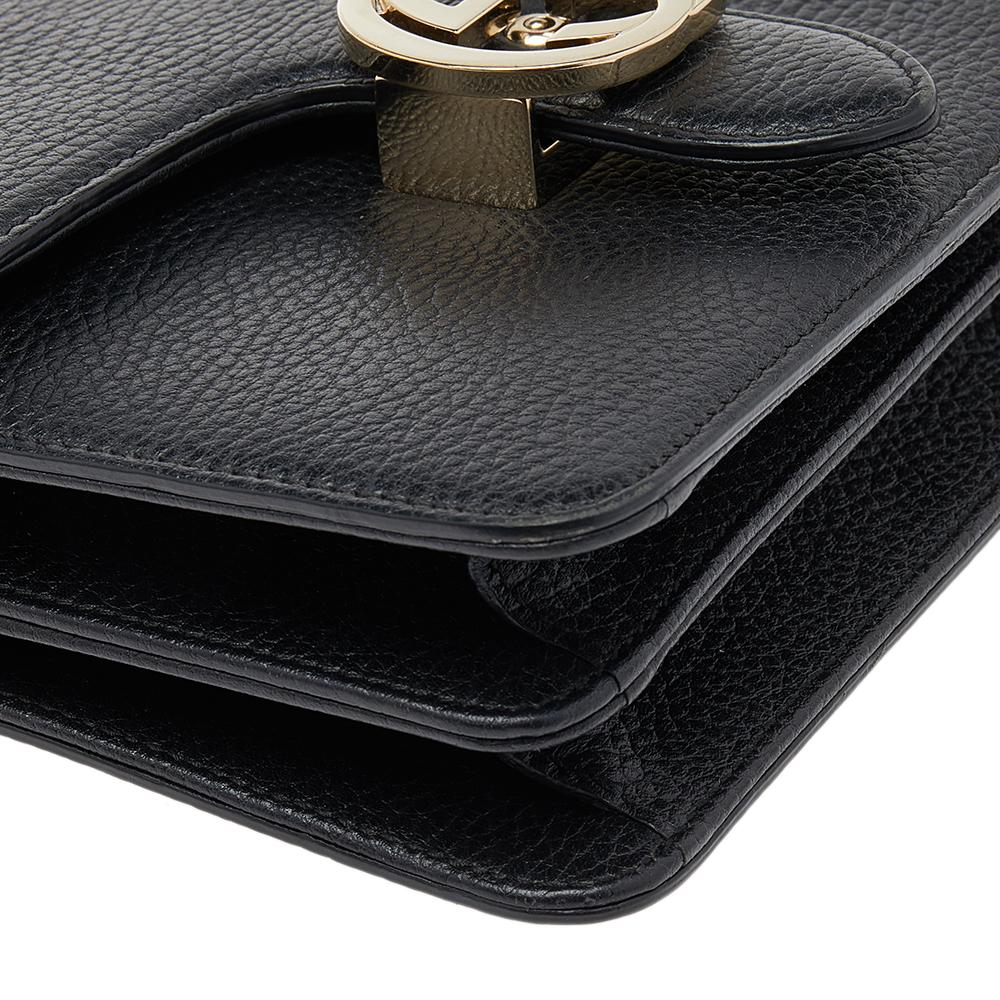 Gucci Black Leather Interlocking G Shoulder Bag In Good Condition In Dubai, Al Qouz 2