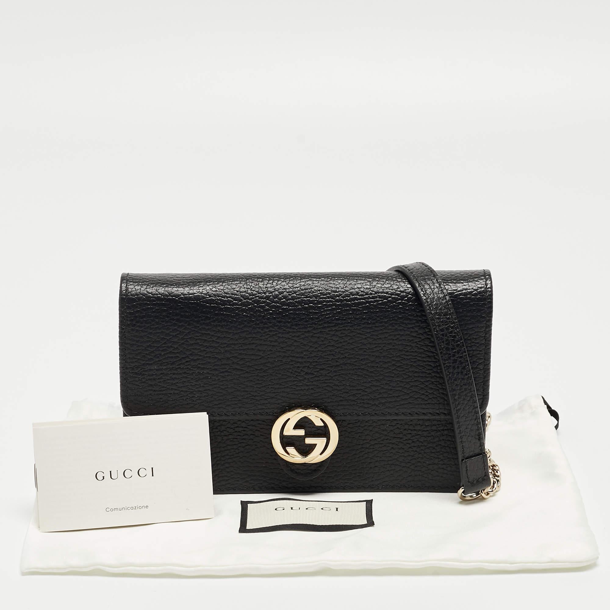 Gucci Black Leather Interlocking G Wallet On Chain For Sale 11