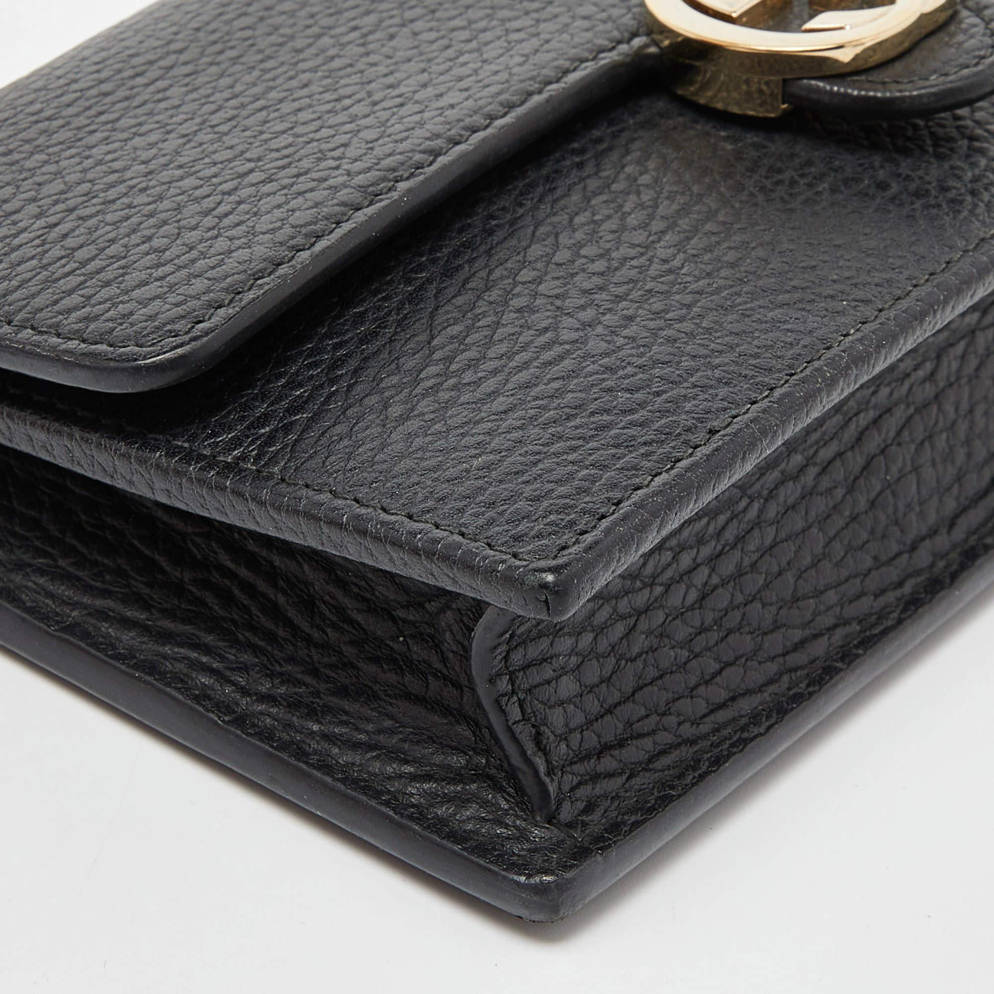 Gucci Black Leather Interlocking G Wallet on Chain 2