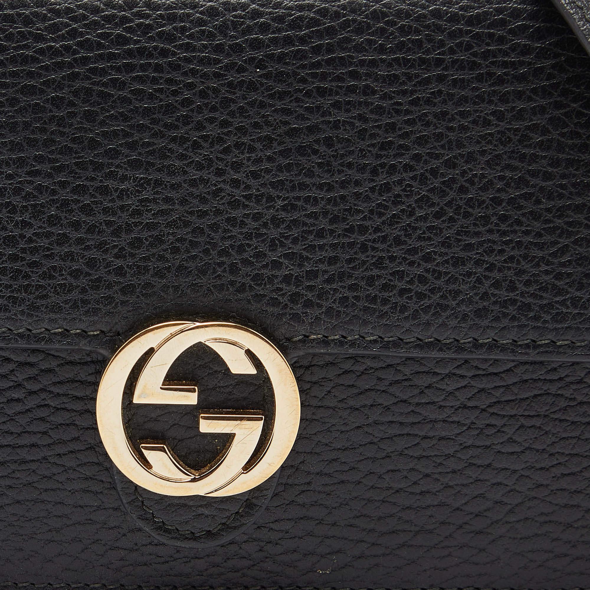 Gucci Black Leather Interlocking G Wallet on Chain 4