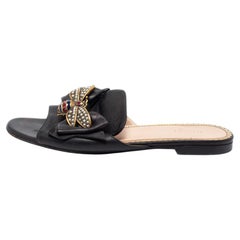 Gucci Black Leather Ivory Embellished Bee Flat Sandals Size 38