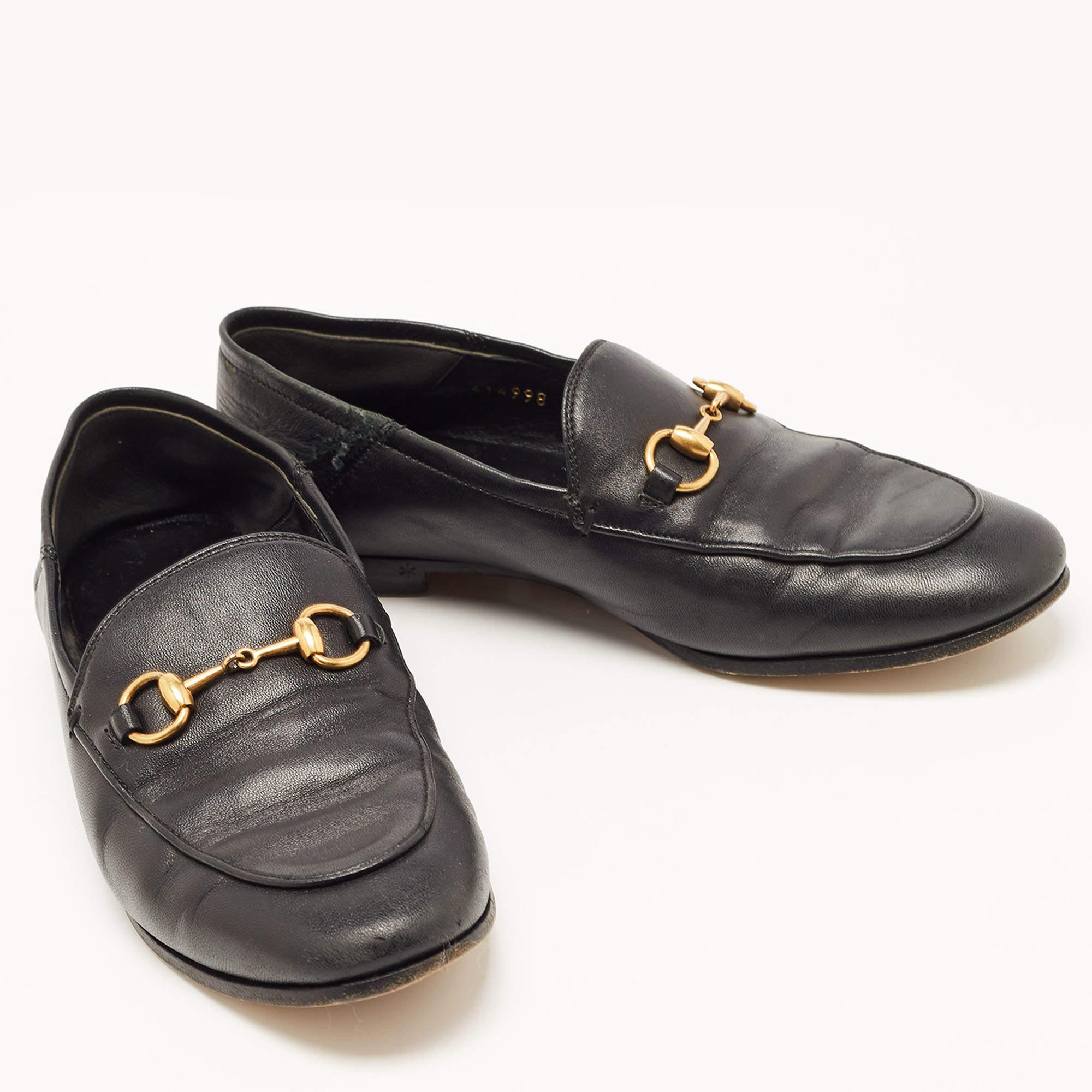 Gucci Black Leather Jordaan Horsebit Slip On Loafers Size 35.5 In Good Condition For Sale In Dubai, Al Qouz 2