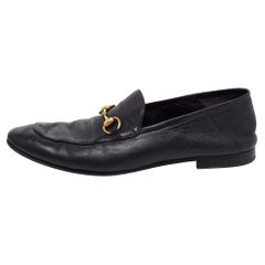 Gucci Jordaan Horsebit Slip On Loafers aus schwarzem Leder, Größe 44