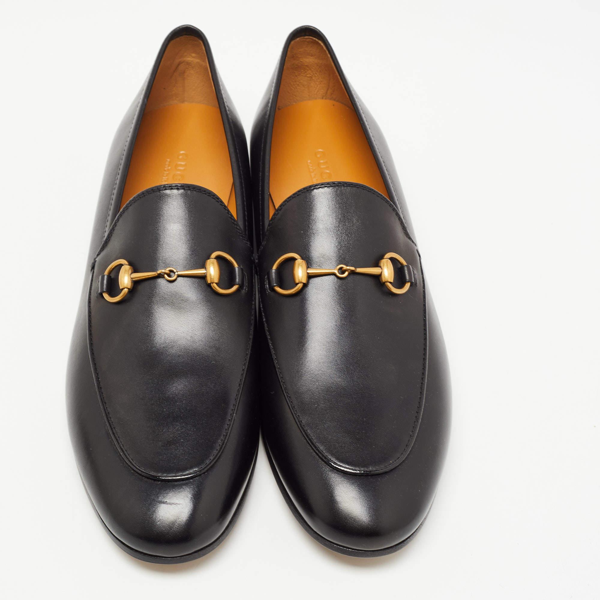 Let comfort and effortless style be yours with these loafers from Gucci. Crafted in black leather, the loafers feature beautiful uppers, durable soles, and a comfortable fit.

Includes: Original Box


