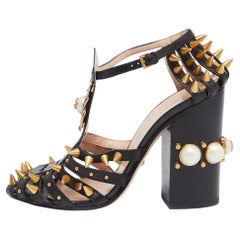 Gucci Black Leather Kendall Studded Sandals Size 38