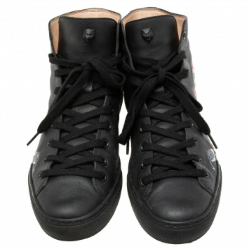 Gucci Black Leather Kingsnake High Top Sneakers Size 39 In Good Condition For Sale In Dubai, Al Qouz 2