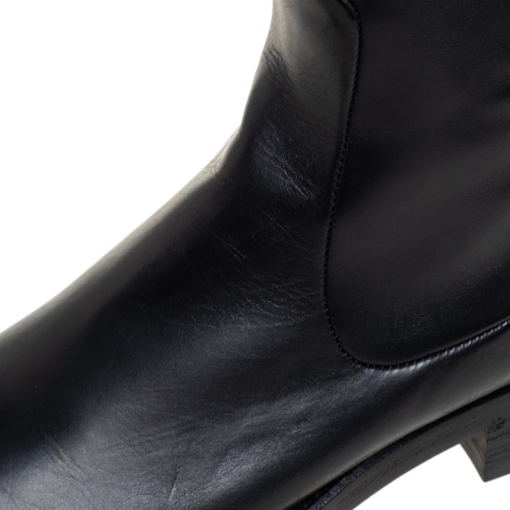 Gucci Black Leather Knee Length Boots Size 38.5 In Excellent Condition In Dubai, Al Qouz 2