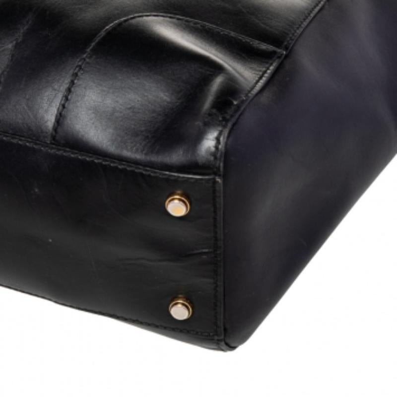 Gucci - Fourre-tout en cuir noir avec boucle Lady Pour femmes 