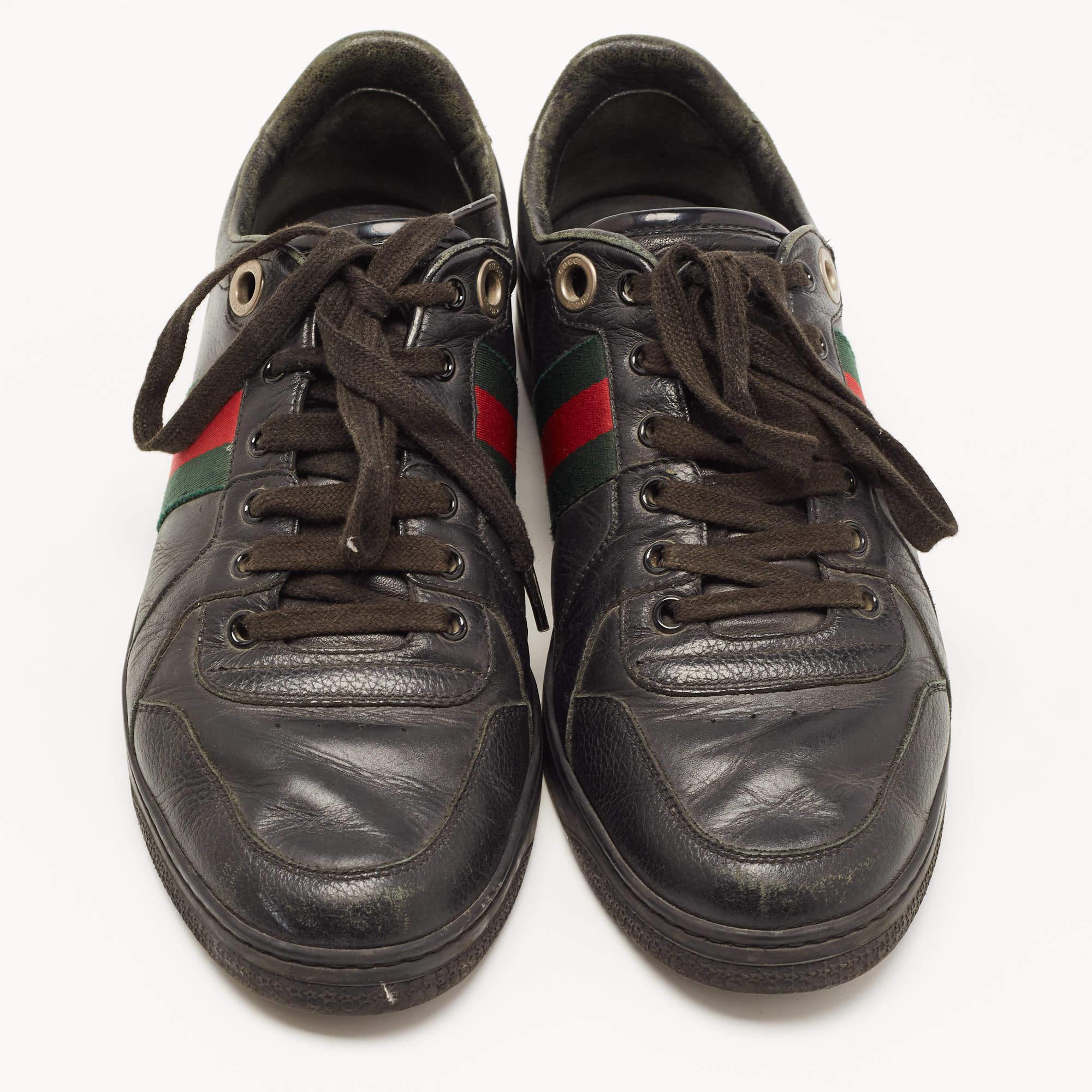 Nero Gucci Scarpe da ginnastica basse in pelle nera misura 41 in vendita