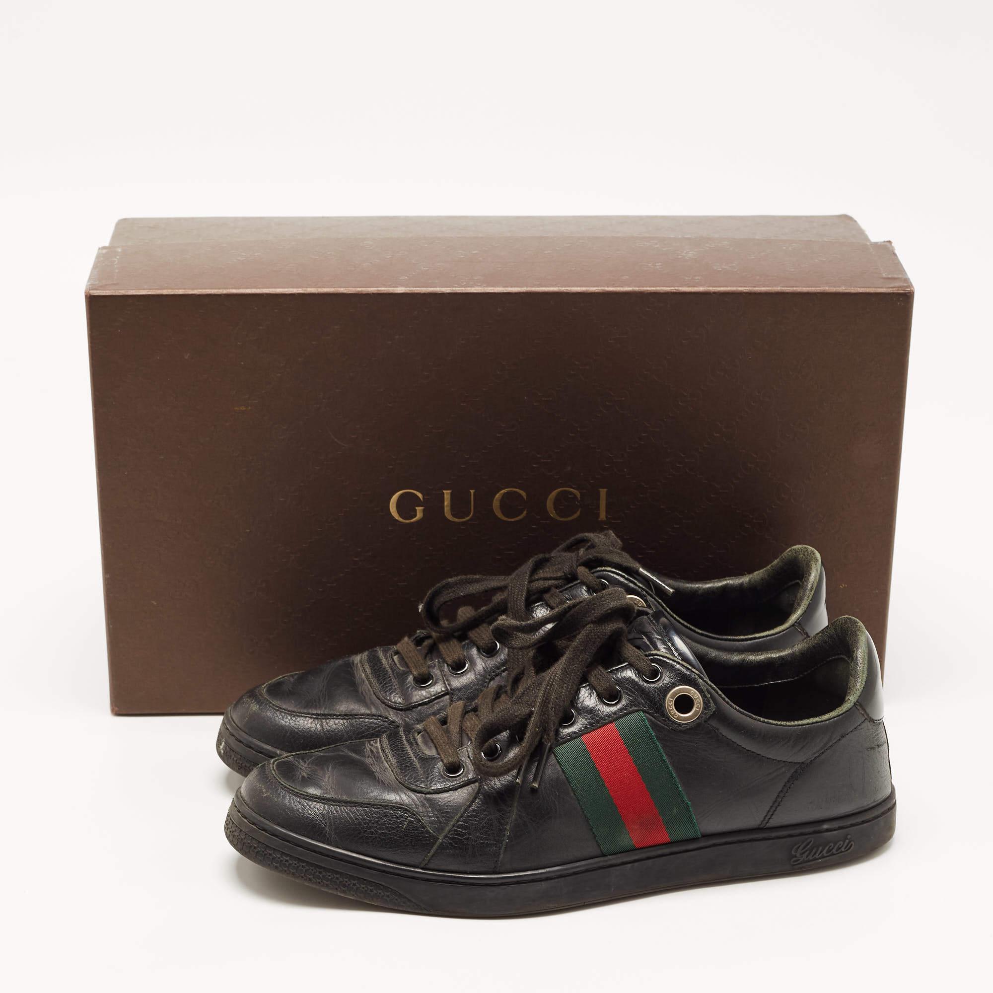 Gucci Scarpe da ginnastica basse in pelle nera misura 41 in vendita 4