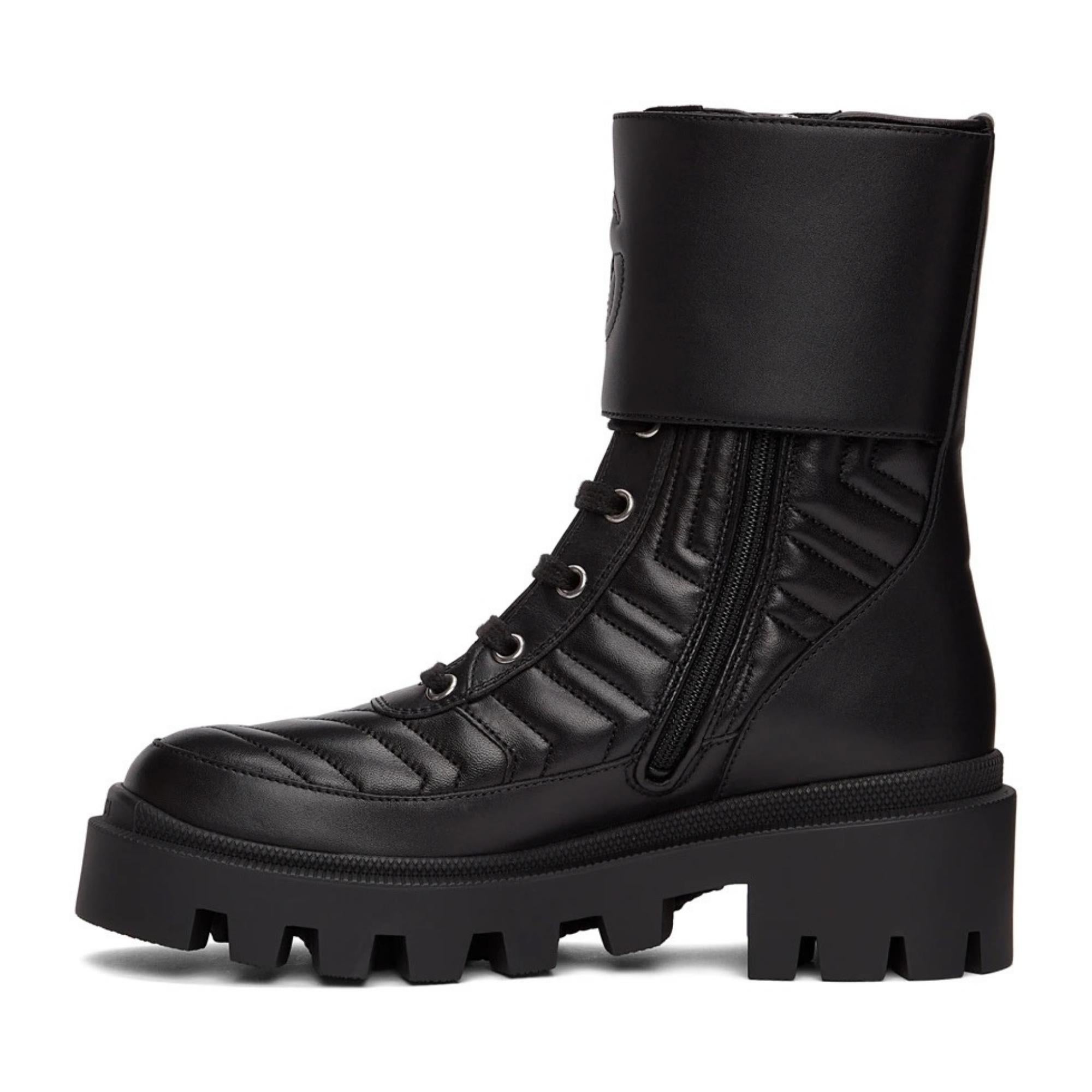 Gucci Black Leather Matelassé Interlocking G Boots (EU 42) In New Condition In Montreal, Quebec
