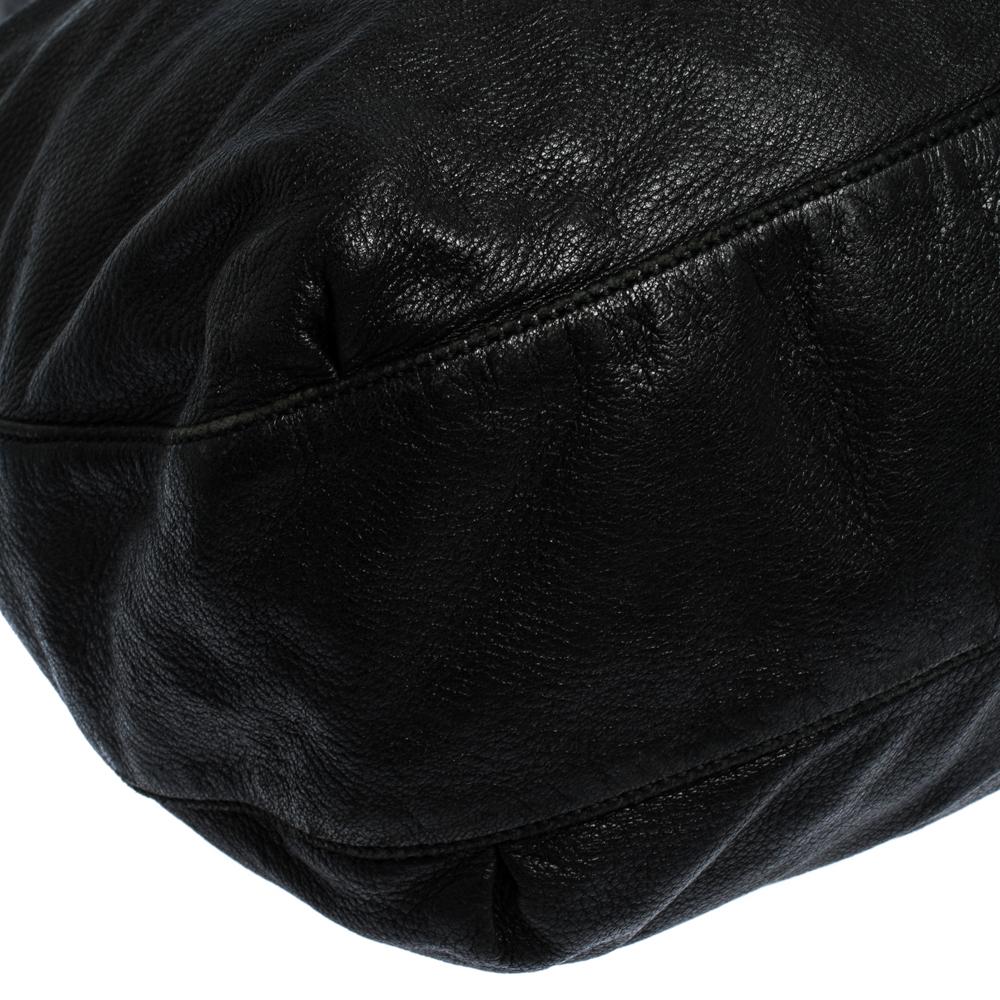 Women's Gucci Black Leather Medium G Wave Hobo