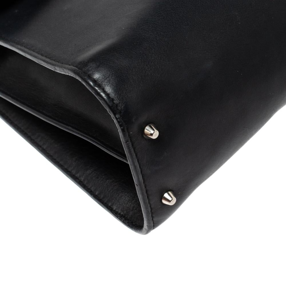 Gucci Black Leather Medium Interlocking GG Shoulder Bag 6