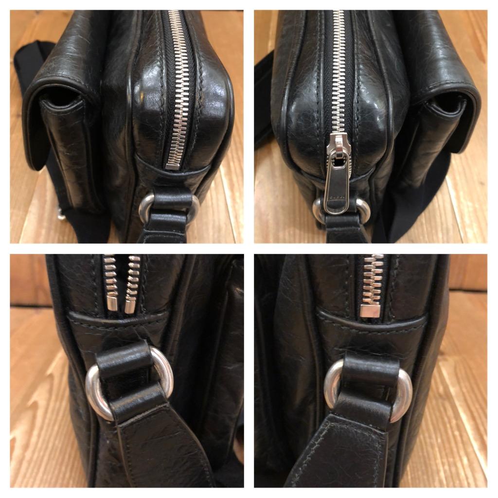 GUCCI Black Calfskin Leather Camera Crossbody Bag Unisex Mens For Sale 2