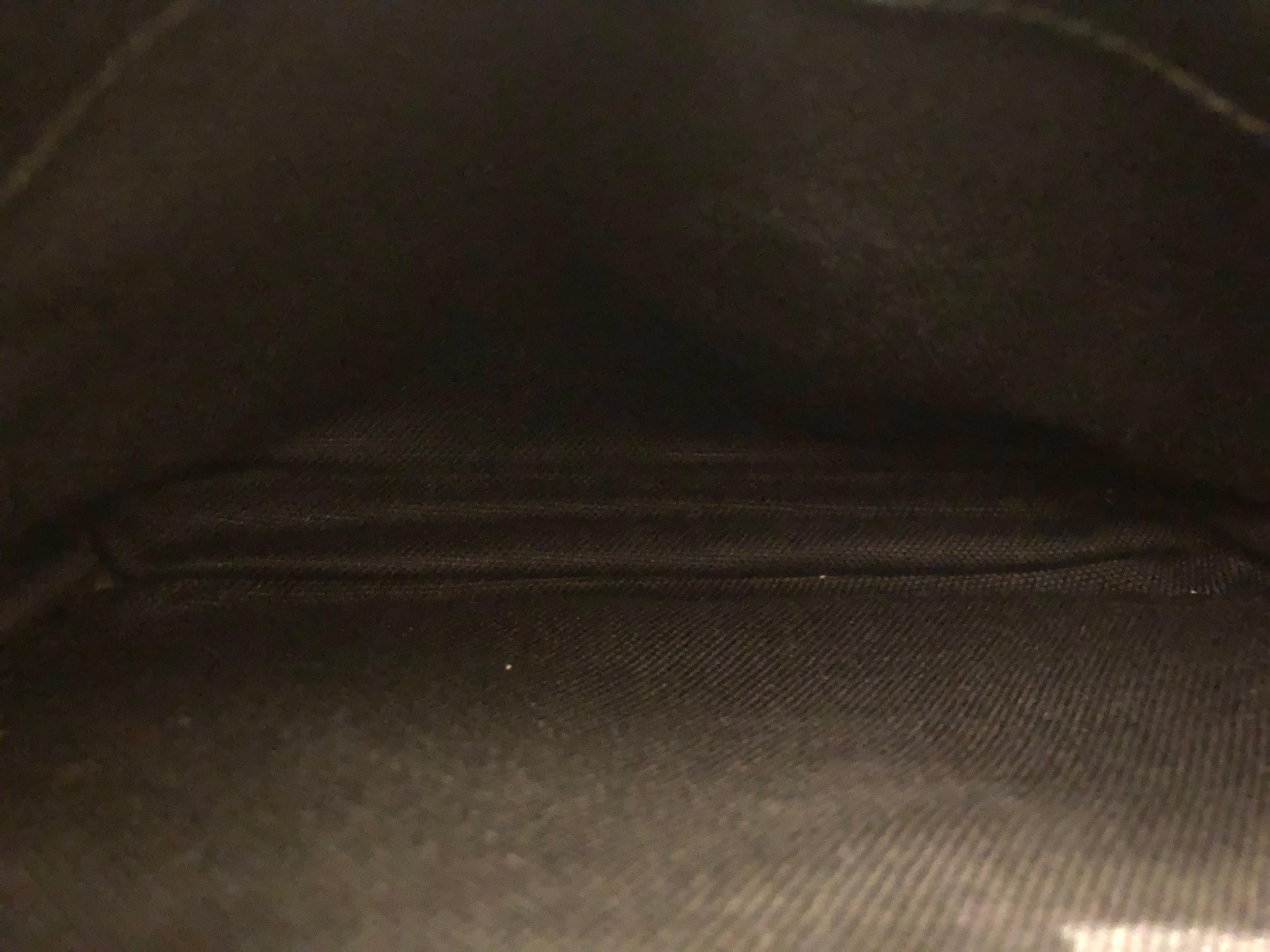 GUCCI Black Calfskin Leather Camera Crossbody Bag Unisex Mens For Sale 7