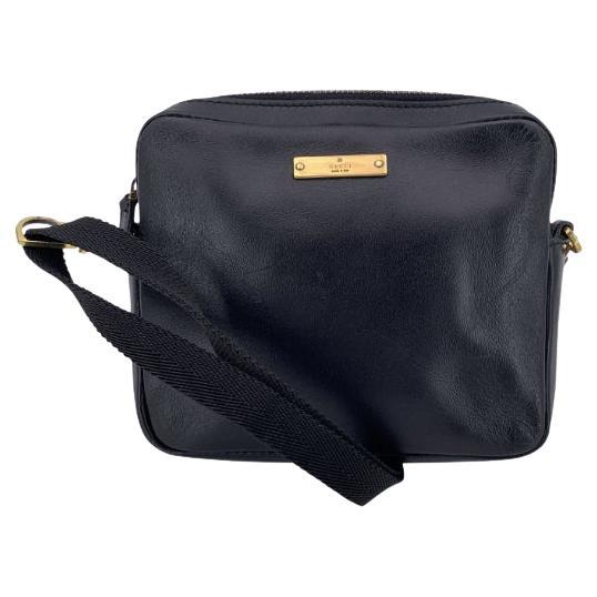 Gucci Mini Crossbody Camera Messenger in pelle nera