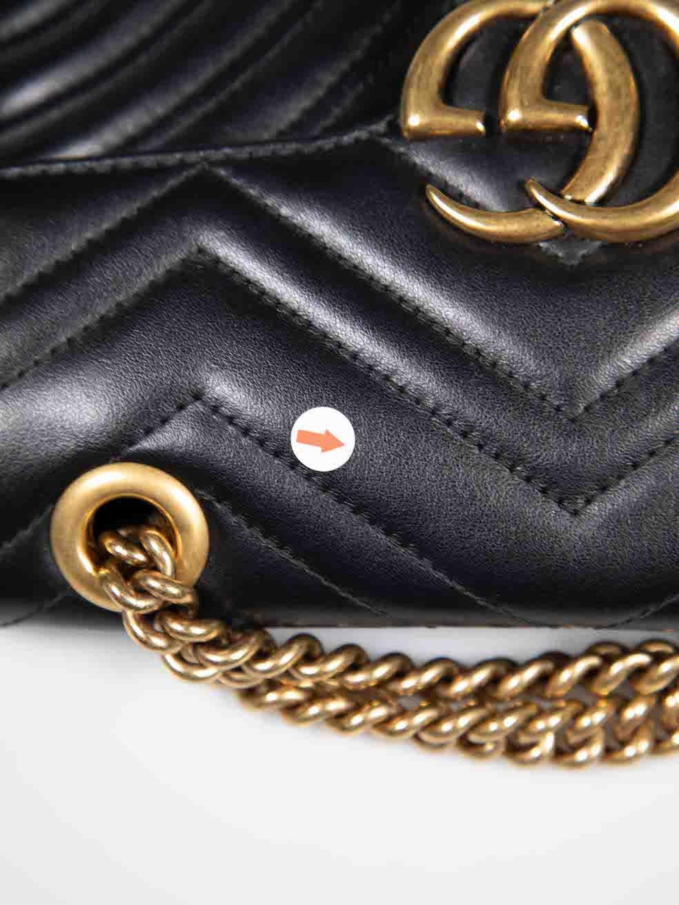 Gucci Mini GG Marmont Umhängetasche aus schwarzem Leder im Angebot 3