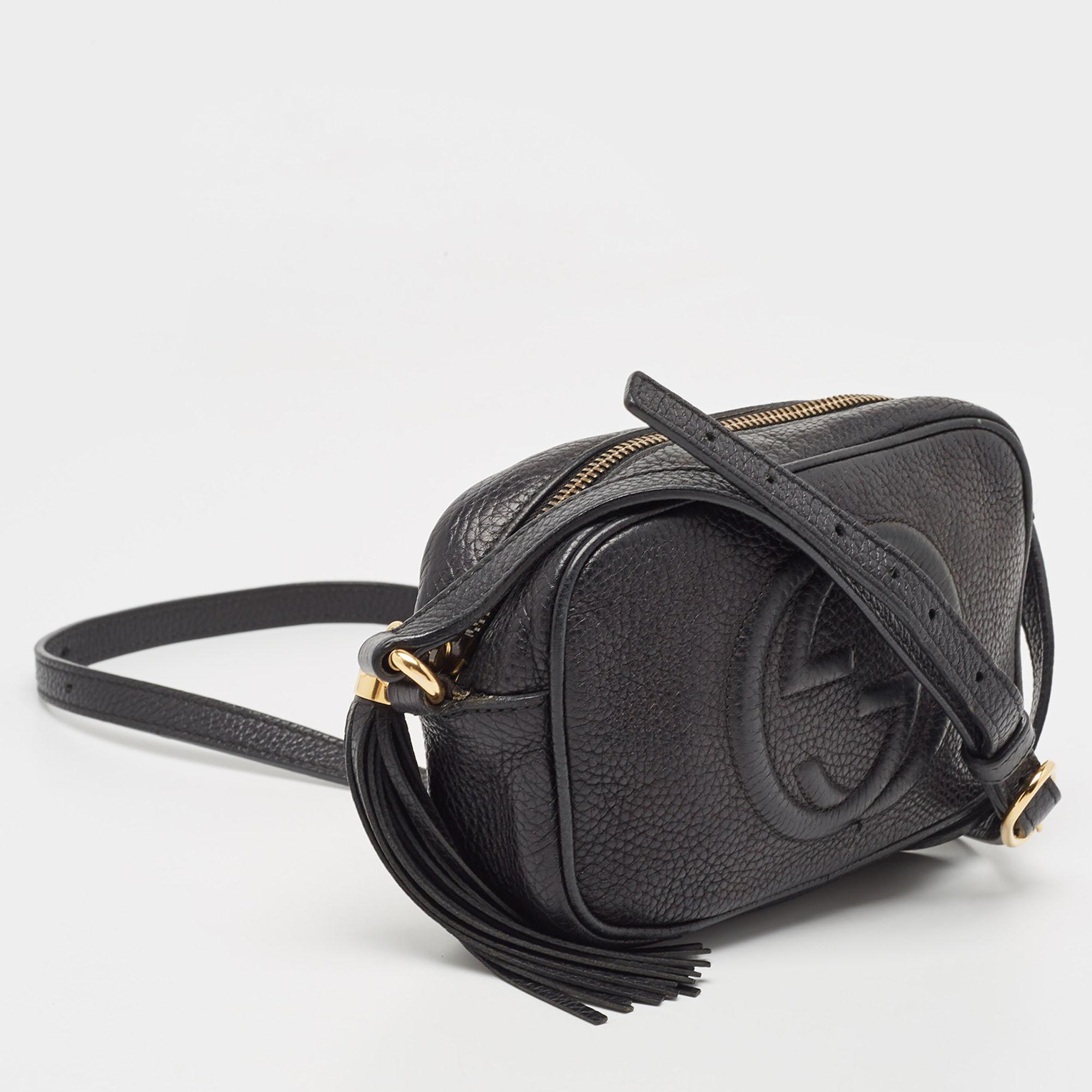 Gucci - Mini sac à bandoulière Soho Disco en cuir noir en vente 8