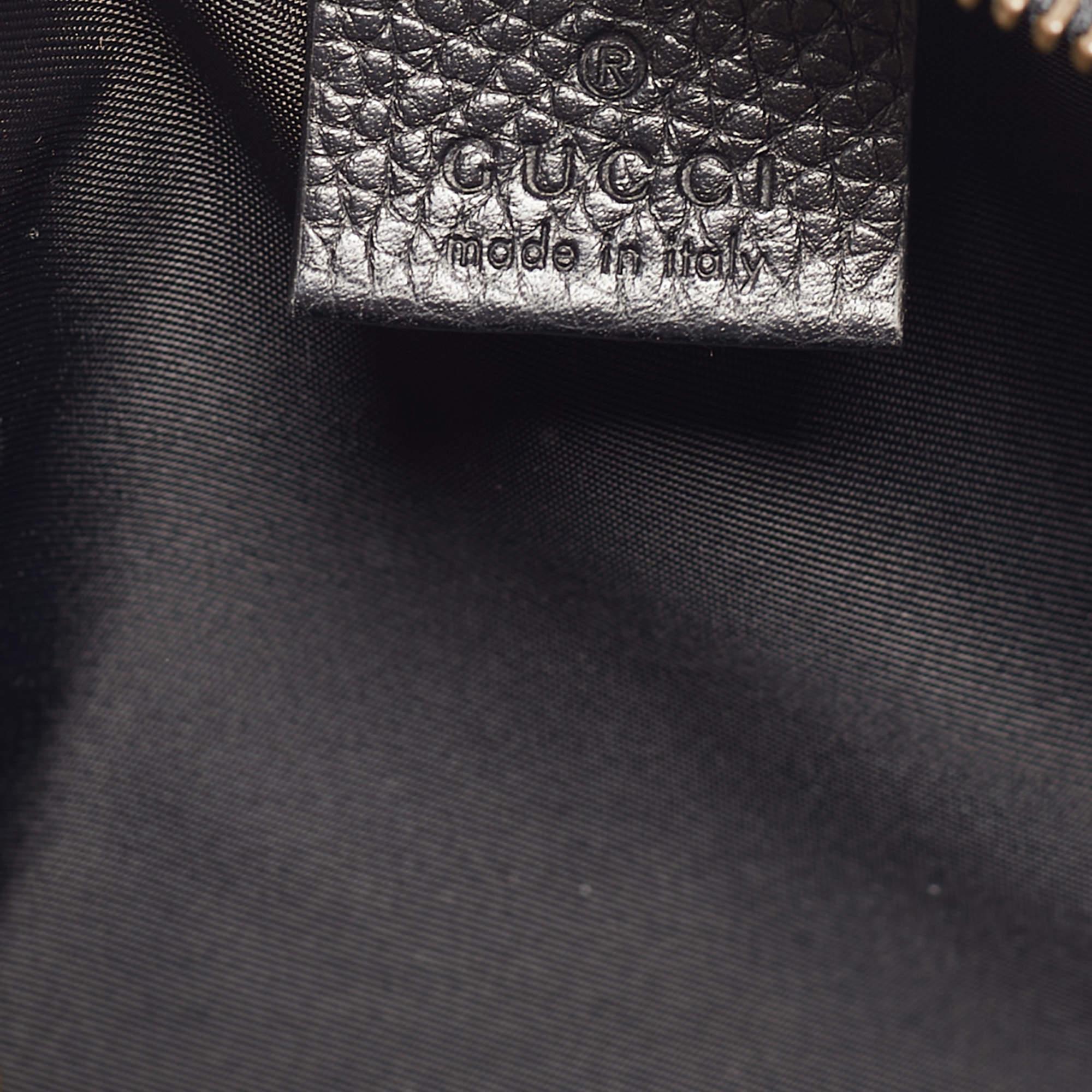 Gucci - Mini sac à bandoulière Soho Disco en cuir noir Pour femmes en vente