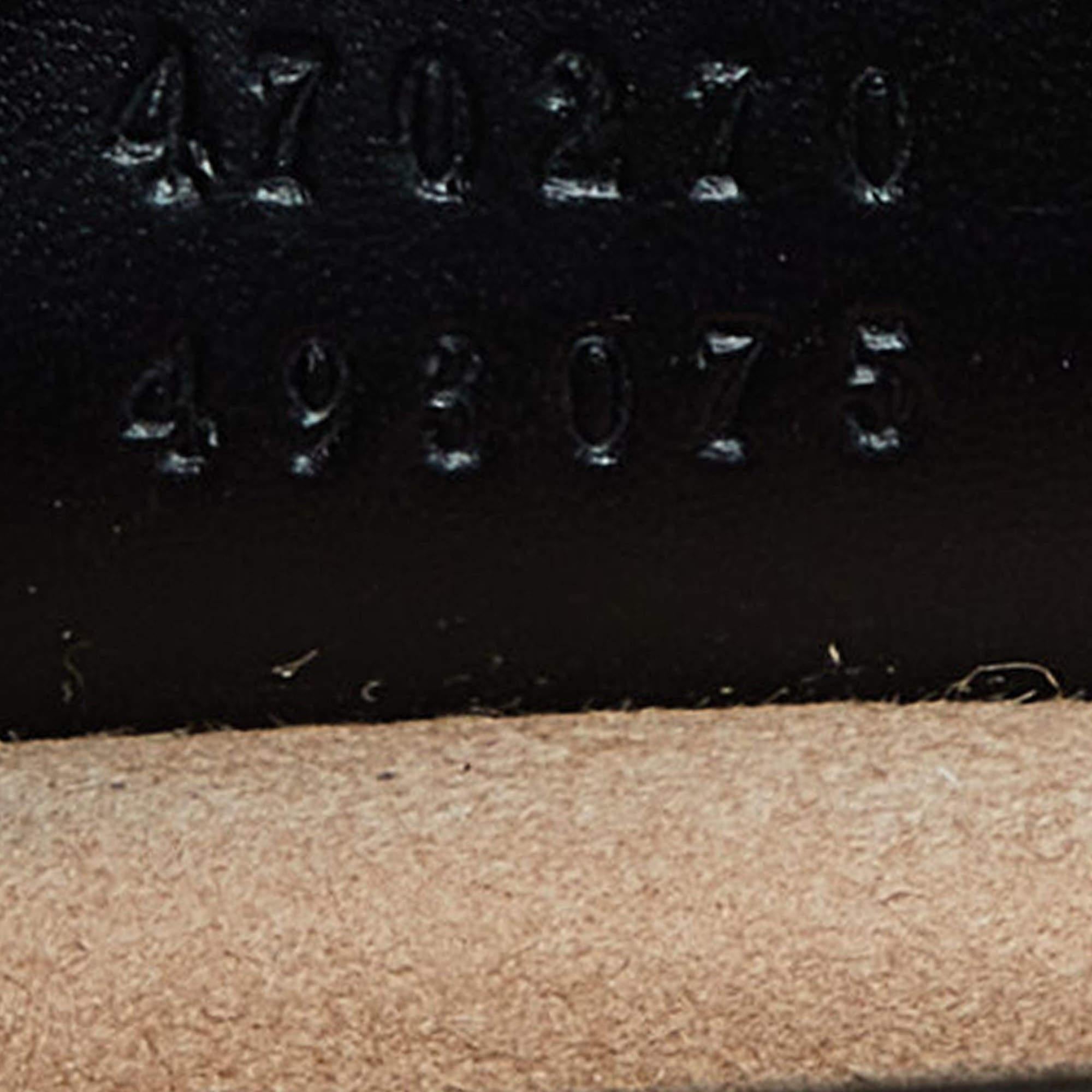 Gucci - Mini sac à main en cuir noir Sylvie avec poignée supérieure 6